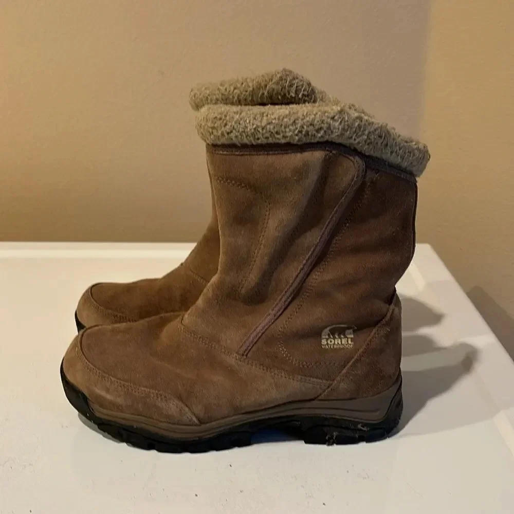 Sorel woman tan